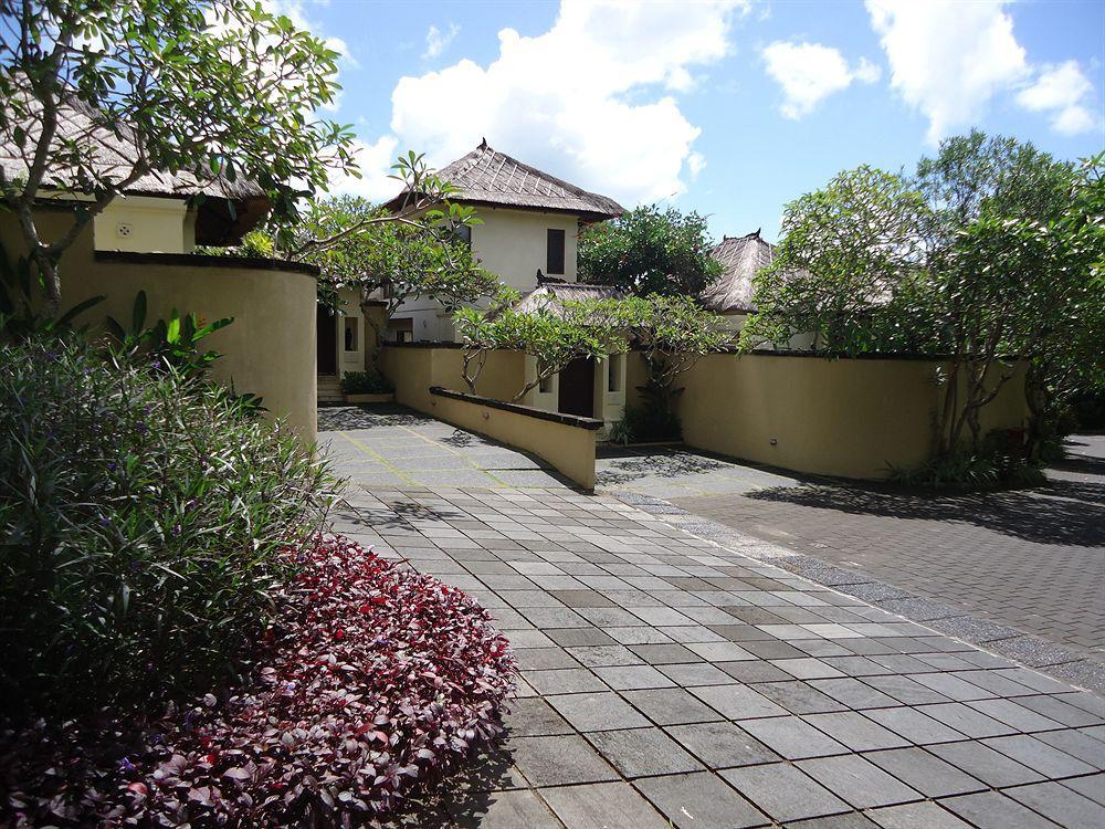 Pat-Mase Villas Jimbaran Buitenkant foto